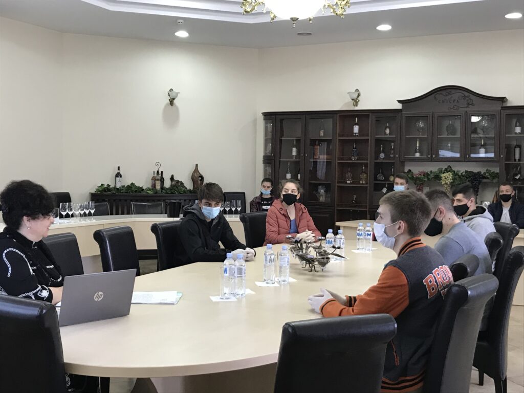 VIZITĂ DE STUDIU la I.P. „LCTBANPC”